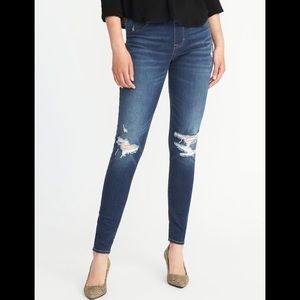 OLD NAVY, Rockstar, Midrise, distressed, skinny jeans!!